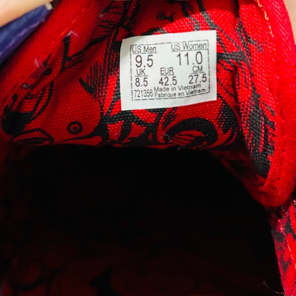 Vans x Marvel Avengers Old Skool Skate Shoe New, Marvel Avengers collab - Picture 5 of 6